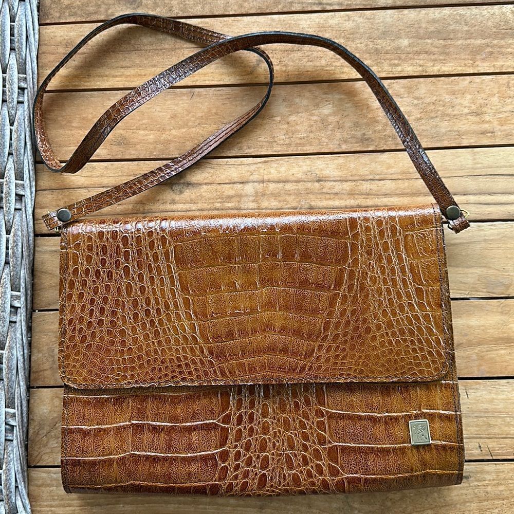 Amelia Berko Italian VTG. Brown Leather Crocodile Crossbody Bag